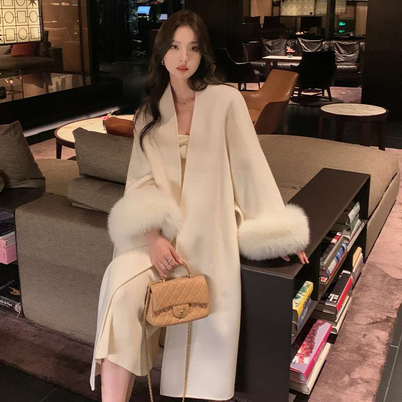 双面羊绒大衣女中长秋冬新款狐狸毛袖口新品感羊毛呢风衣外套