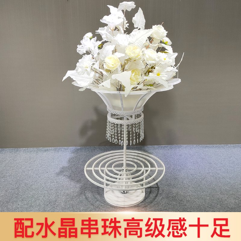 新款婚庆铁艺道具喇叭桌花花器婚礼堂酒店餐桌摆件婚礼布置路引