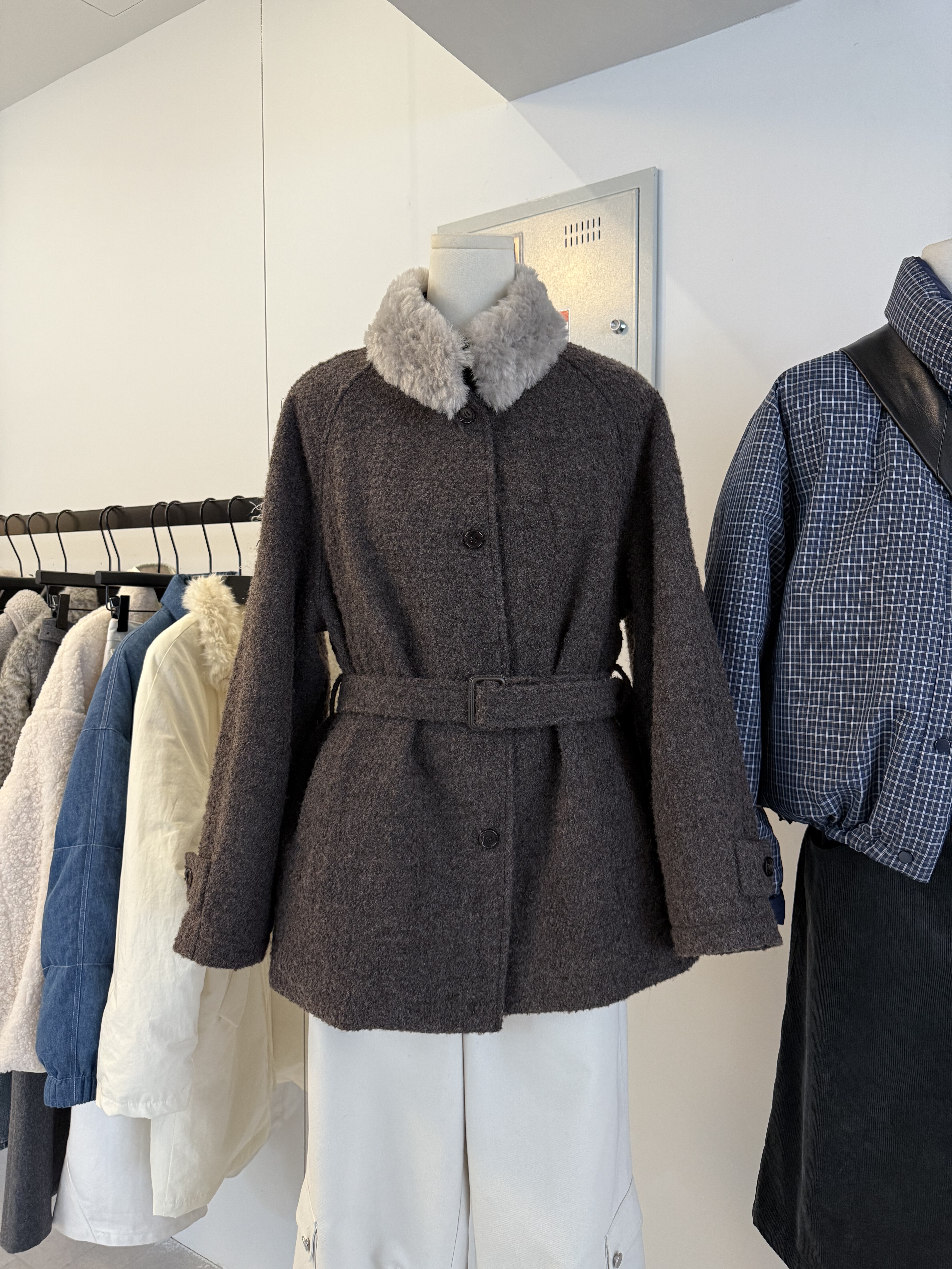 韩系设计感圈圈毛领羽绒内胆毛呢外套女2025冬装新款90白鸭绒大衣