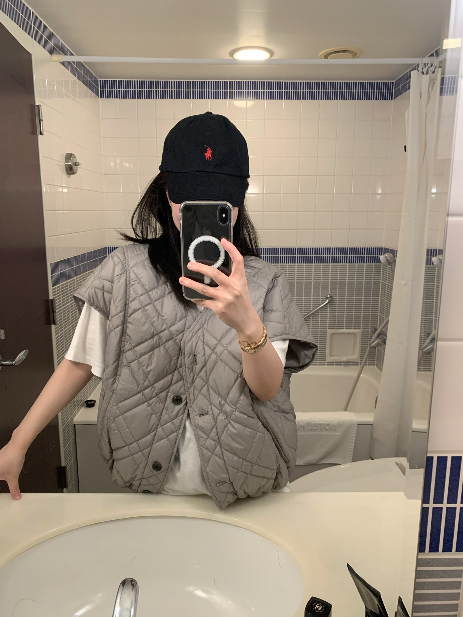 LOW FLAT韩代时髦设计感菱格压线阔版羽绒马甲女别致叠穿坎肩背心