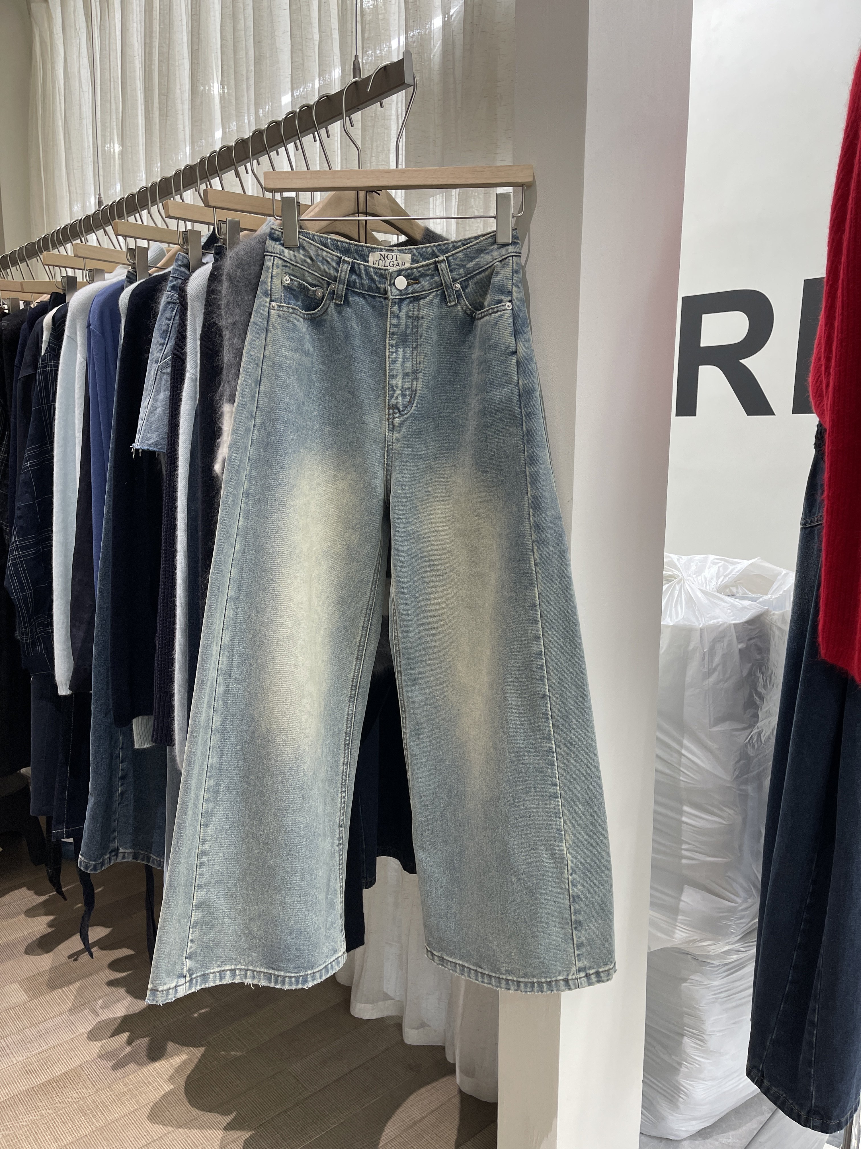 韩系ins时髦设计感分割线水洗做旧牛仔阔腿裤女宽松高腰直筒长裤,女装/女士精品,牛仔裤,淘宝优惠券,粉丝福利购,淘宝优惠卷