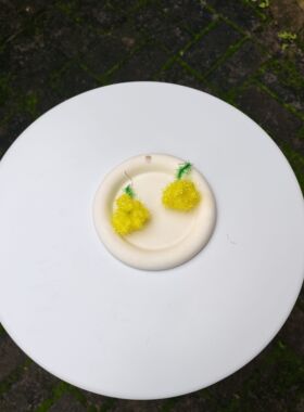 纯手工编织荧光闪闪一朵油菜花可爱长款显白百搭少女心耳饰气质女