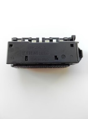 博世 96PIN 端子底座 1928405384（1 928 405 384）