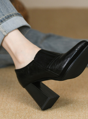 时尚黑色尖头深口单鞋女粗跟春秋新款真皮松紧一脚蹬高跟鞋女8cm