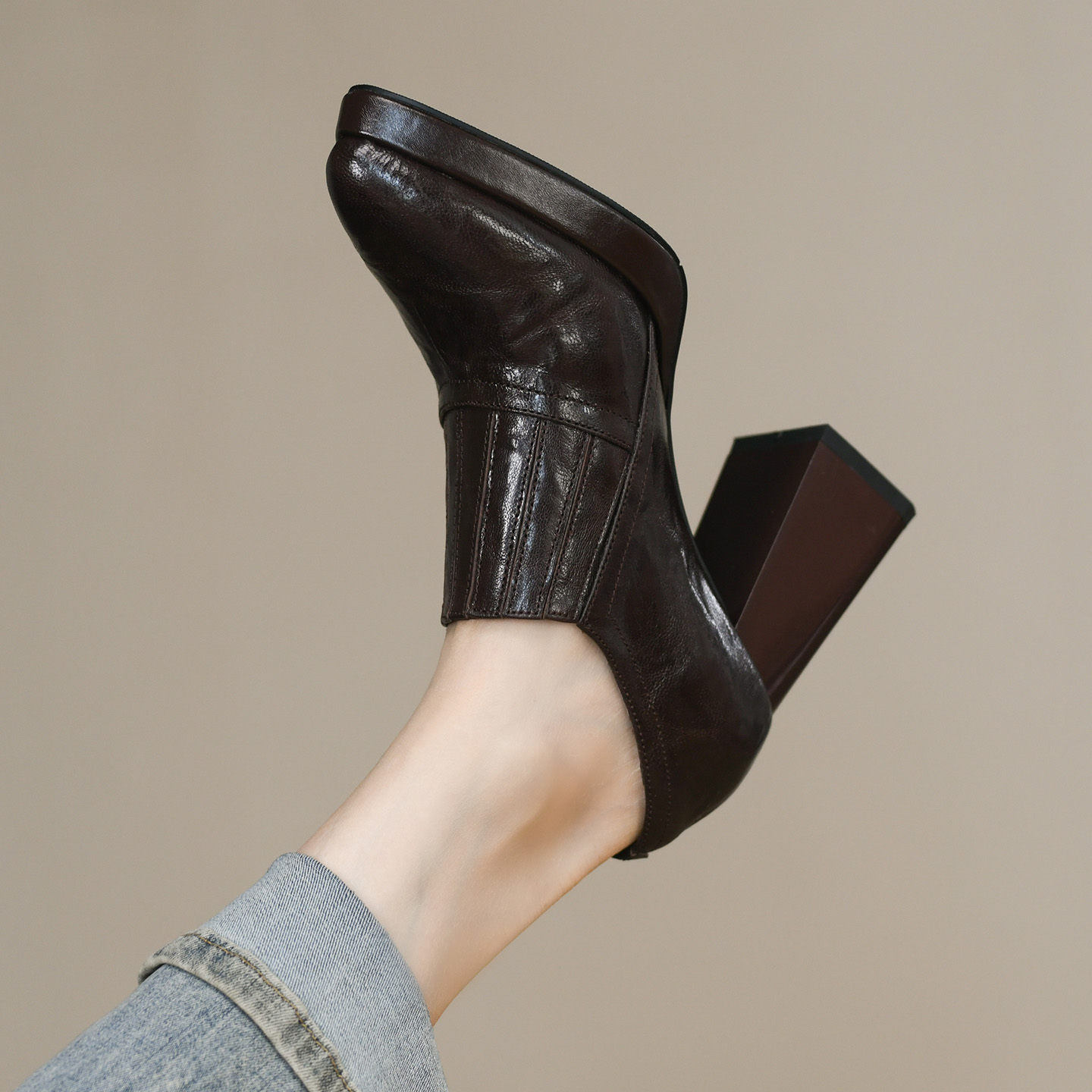 羊皮超高跟粗跟复古深口单鞋女