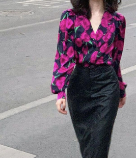 大码胖mm法式复古秋季V领印花长袖上衣气质成熟宽松港式女装衬衫