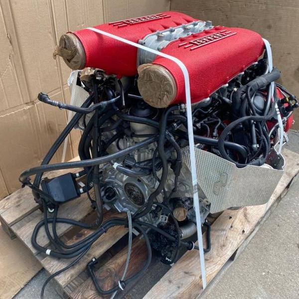 适用法拉利FF F8 F12 蜘蛛 加州 458 F136FB 4.5L V8 发动机总成