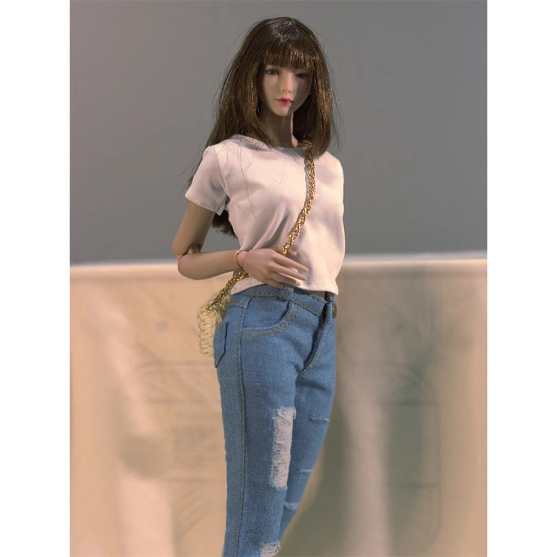 邻家小妹1/6包胶人偶T恤牛仔裤
