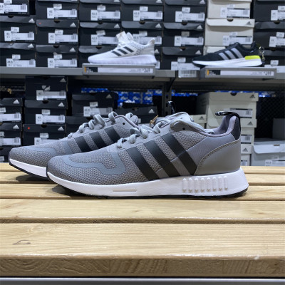 运动休闲跑步鞋Adidas阿迪达斯