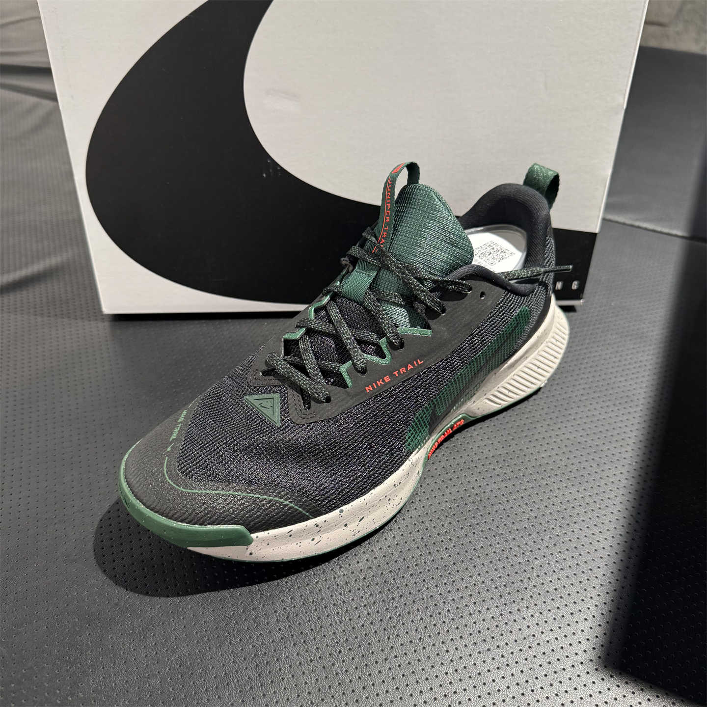 耐克男子户外登山鞋徒步越野鞋