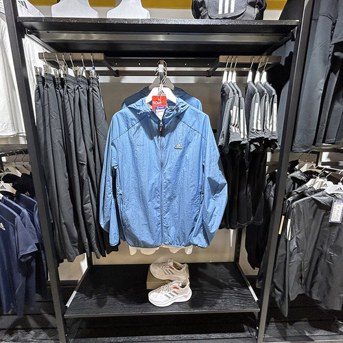 正品Adidas/阿迪达斯百搭简约男子运动休闲连帽夹克外套 IA8149