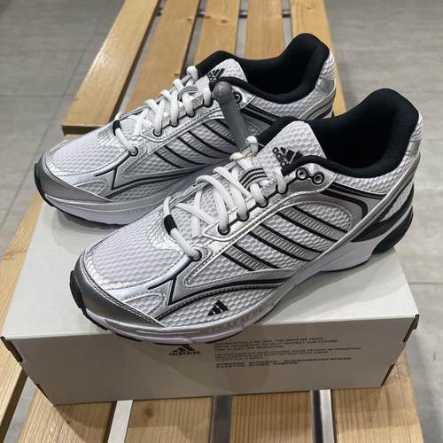 Adidas/阿迪达斯耐磨休闲运动鞋