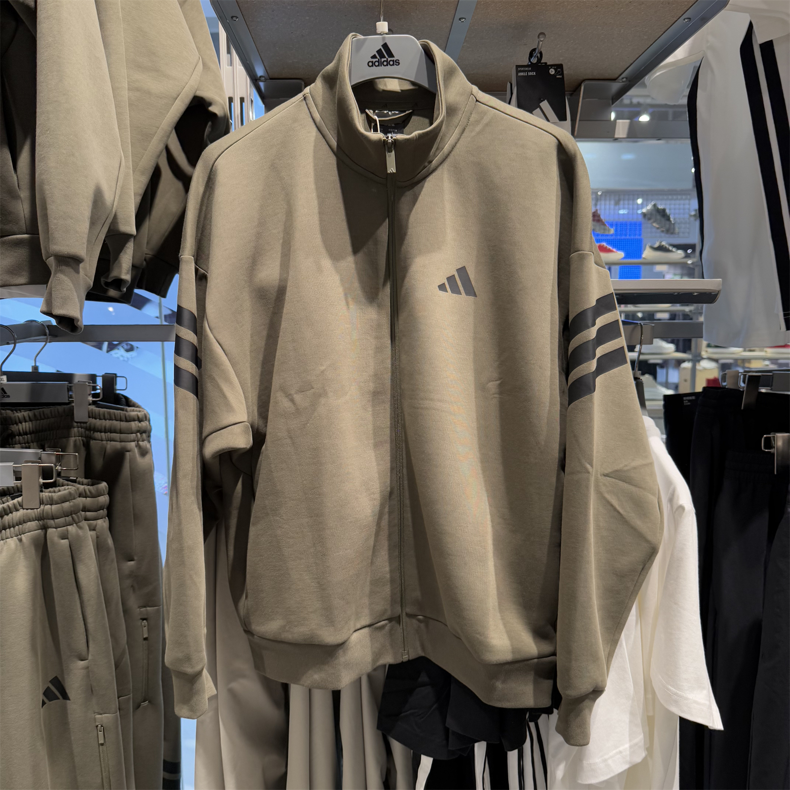 阿迪达斯男子休闲外套立领夹克