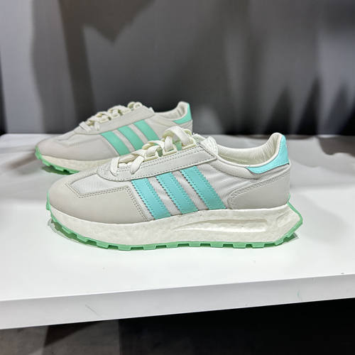Adidas/阿迪达斯运动休闲鞋