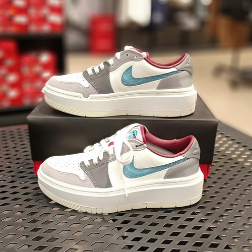 Nike/耐克低帮厚底运动休闲鞋