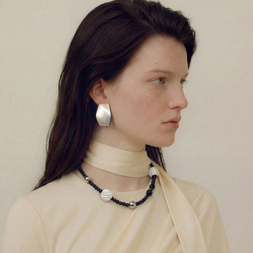 MOLISM多边形弧面皮革耳饰