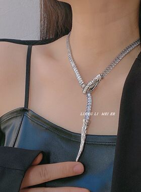 轻奢高级感闪钻锆石蛇头项链