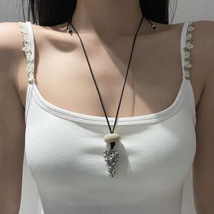 可抽拉黑绳金属银球葡萄串长款项链女简约树脂圆环吊坠毛衣链配饰