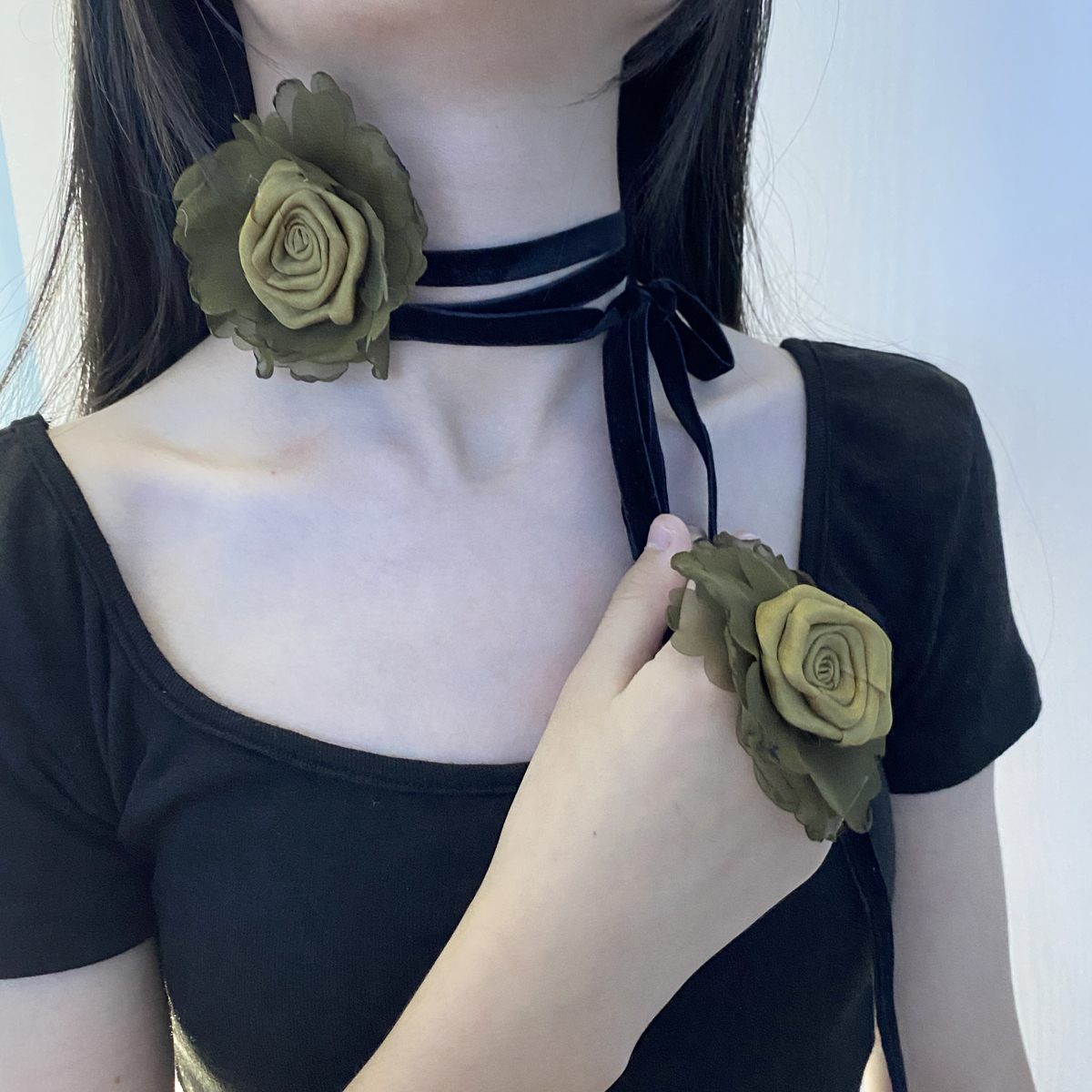 丝绸系绳女玫瑰花项链锁骨链