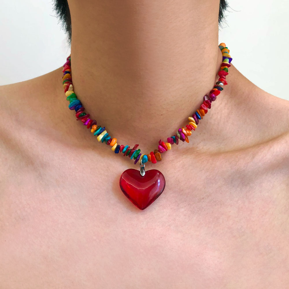 多巴胺红爱心彩色不规则碎石项链