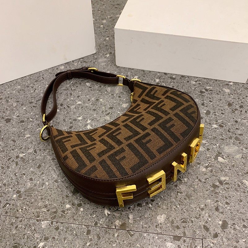 网红流行爆款腋下包包女2025秋新款字母单肩包新月包百搭手提女包,箱包皮具/热销女包/男包,腋下包,淘宝优惠券,粉丝福利购,淘宝优惠卷