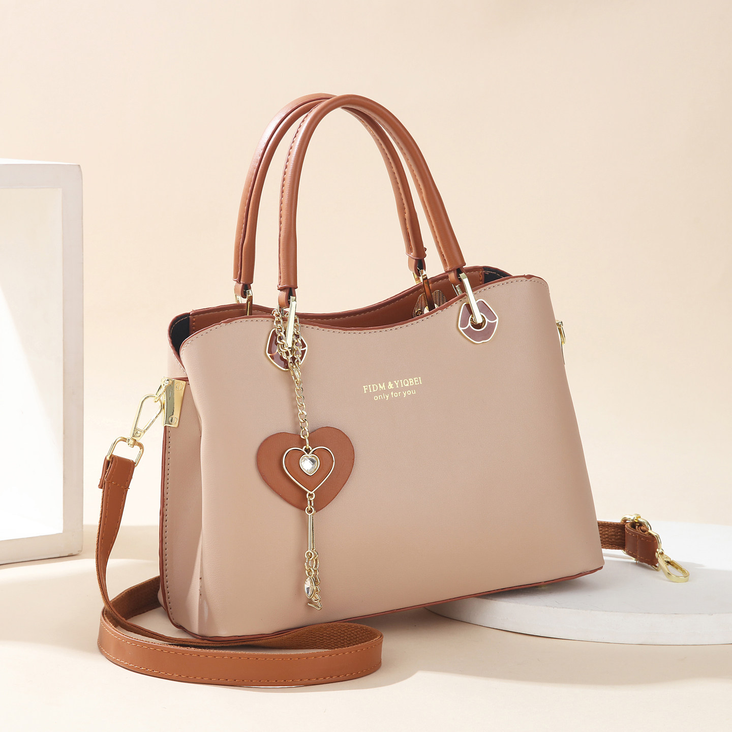 高级感轻奢女士包包2026新款时尚大容量手提包送礼物单肩斜挎包潮