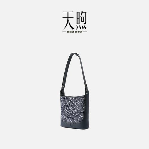 pmsix女包民族风旗袍包妈妈包女