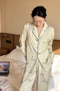 闺蜜新品长袖字母柠檬黄显肤高级感冰丝睡衣翻领开衫衬衫式家居服