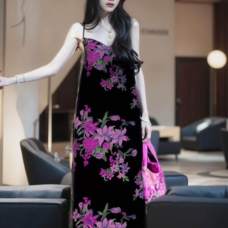 MOSS 【阑夜紫萸】真丝绒感烂花吊带连衣裙