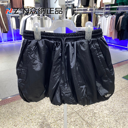 阿迪达斯三叶草女子速干透气短裤