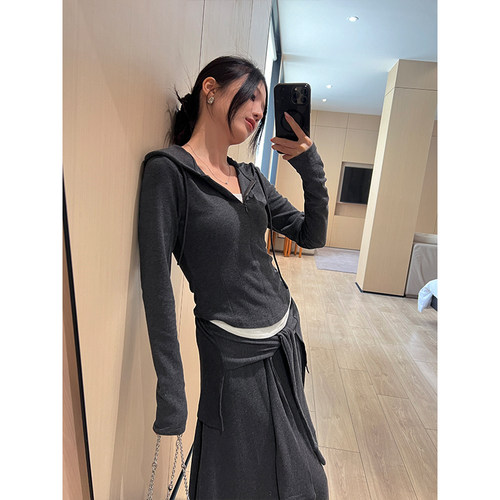 长袖连帽假两件女T恤灰色打底衫