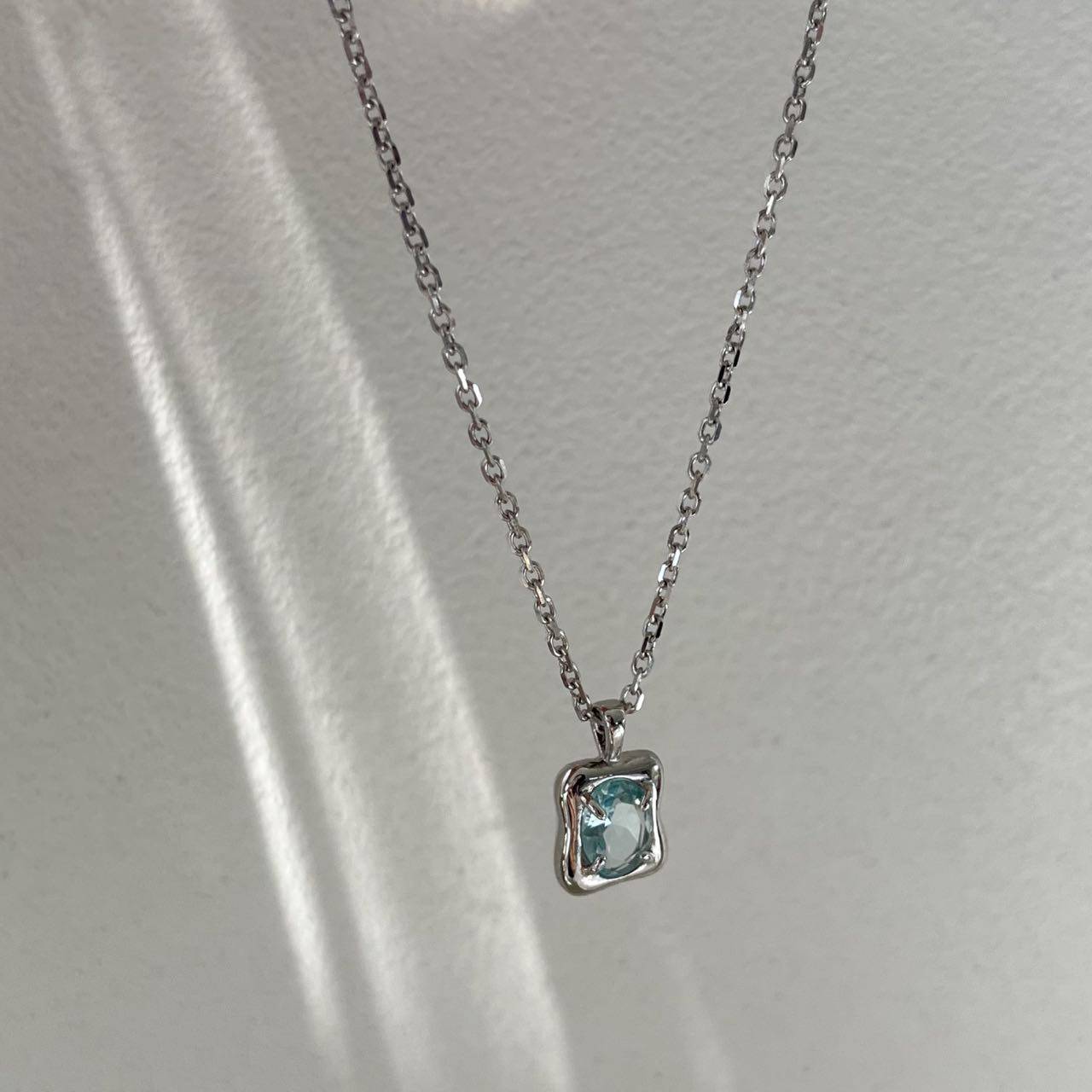 minicyber液化金属蓝项链925纯银镶嵌淡蓝锆石清爽夏日时髦饰品