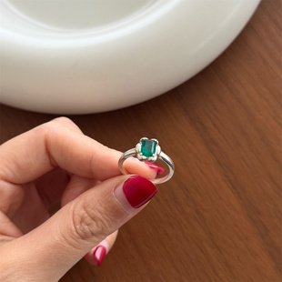 MINICYBER祖母绿戒指复古小方糖纯银气质小众时髦潮流设计开口款