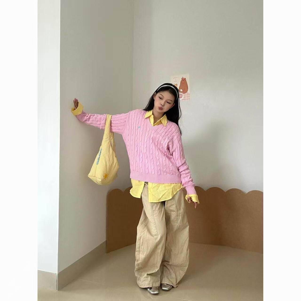 韩版宽松显瘦麻花V领针织衫毛衣女学生秋冬复古辣妹长袖套头上衣