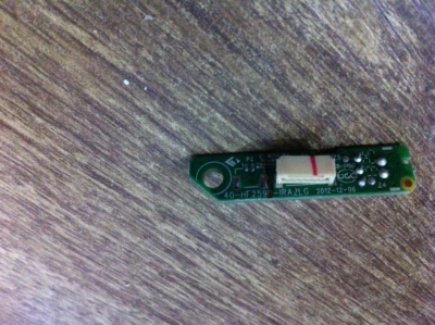 TCL L42F2550E遥控接收板 40-HF2590-IRA2LG