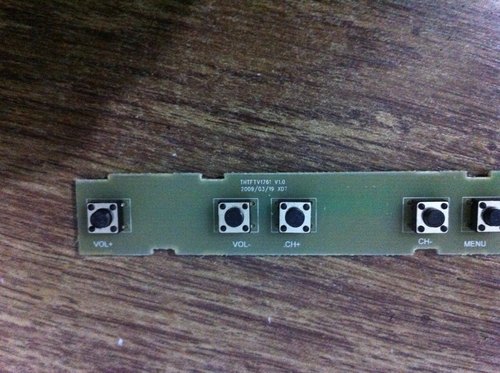 同方LC-32B82E按键板THTFTV1761