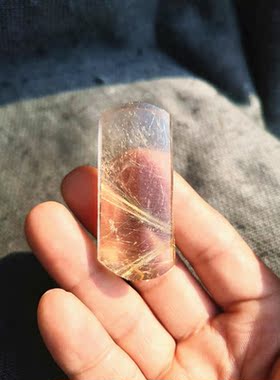 龙王鳌犷水晶天然钛晶金发晶无事牌吊坠挂件 55×26×16mm 45.9g