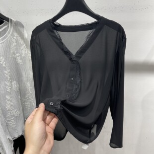 轻薄款蕾丝边纽扣套头雪纺衫女2026夏季新款休闲性感长袖防晒衫潮