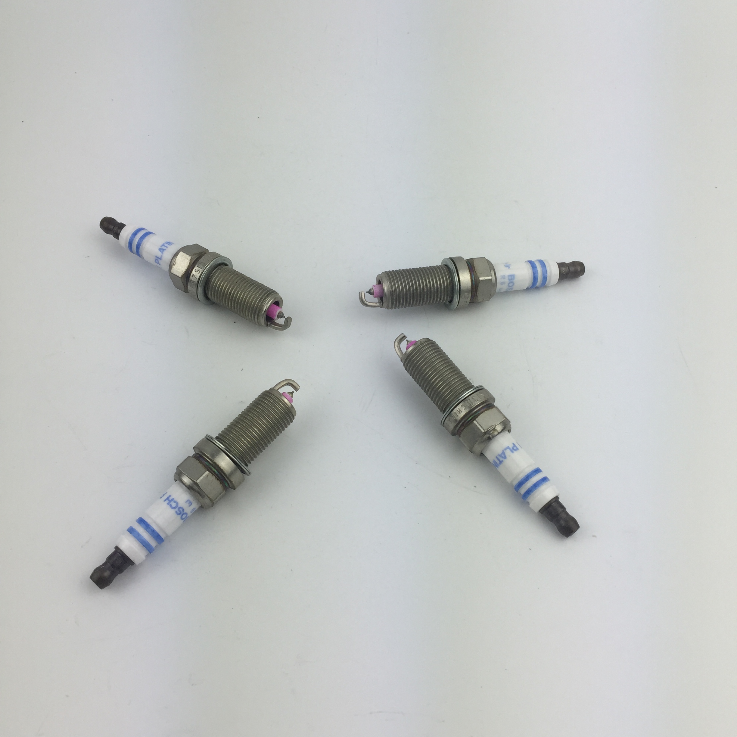 标致307 308 408 508 3008世嘉C4L凯旋C5进口博世铂金火花塞FR8NP