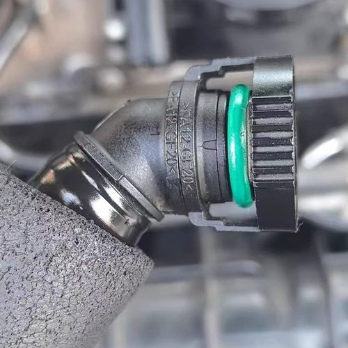 大众高尔夫奥迪A4L/Q5排气管接头