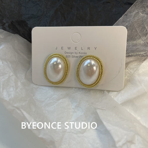 港风复古珍珠耳环女新款潮高级感网红耳钉轻奢气质小众耳饰M1475