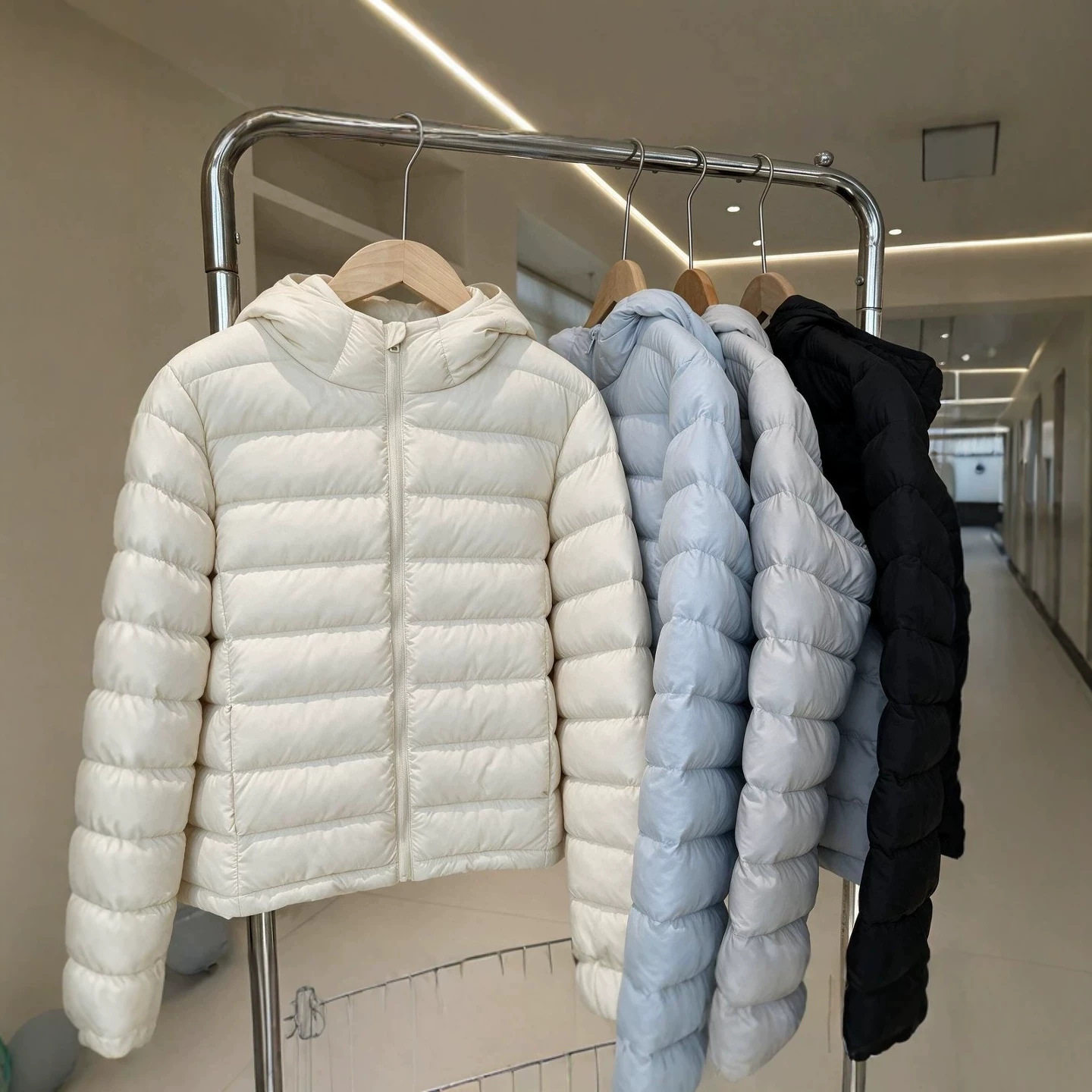 轻薄排骨羽绒棉服保暖连帽防风运动休闲外套女冬季加厚绒开衫上衣