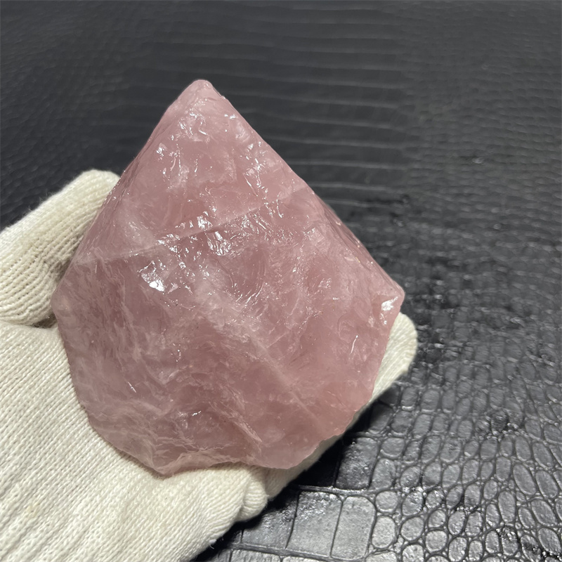 776克天然粉水晶原石 粉晶芙蓉晶原石大块原料摆件雕刻料