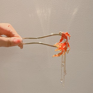 新款锦鲤发簪金色流苏发簪女高级感u型簪子发饰2024汉服头饰发钗