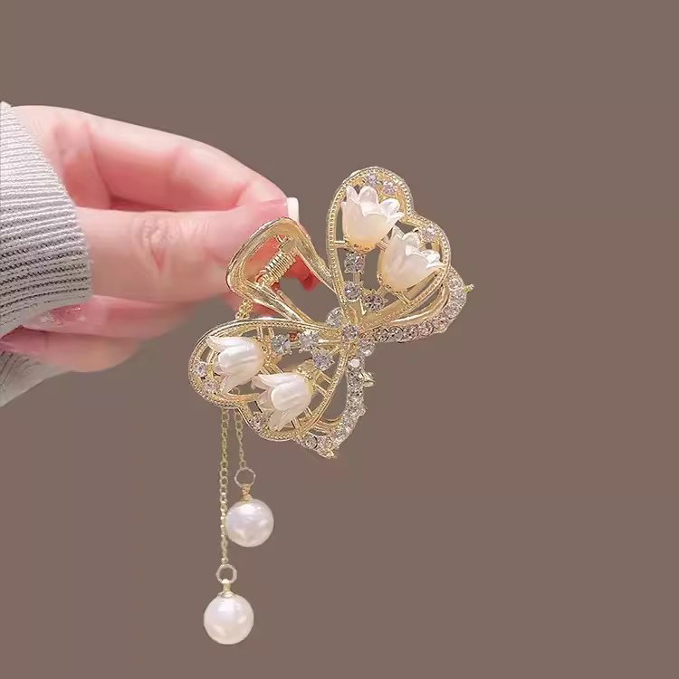 后脑勺半扎发卡鲨鱼夹头发夹子精致流苏蝴蝶铃兰花甜美抓夹头饰女