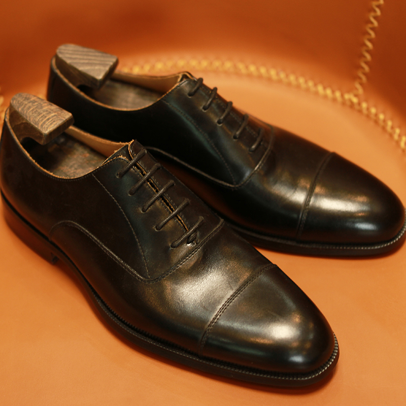 新款商务百搭英伦真皮休闲牛津鞋