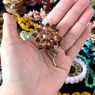 中古莱茵石胸针