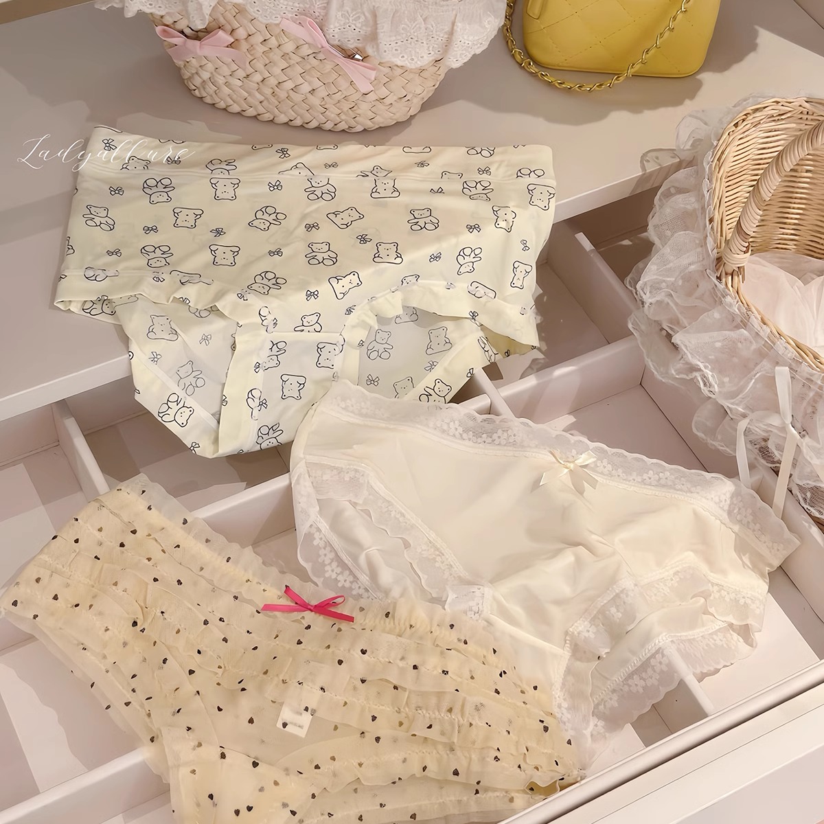 「LA」娇甜奶黄包套组*可爱纯欲印花丝滑无痕透气女春季内裤套盒