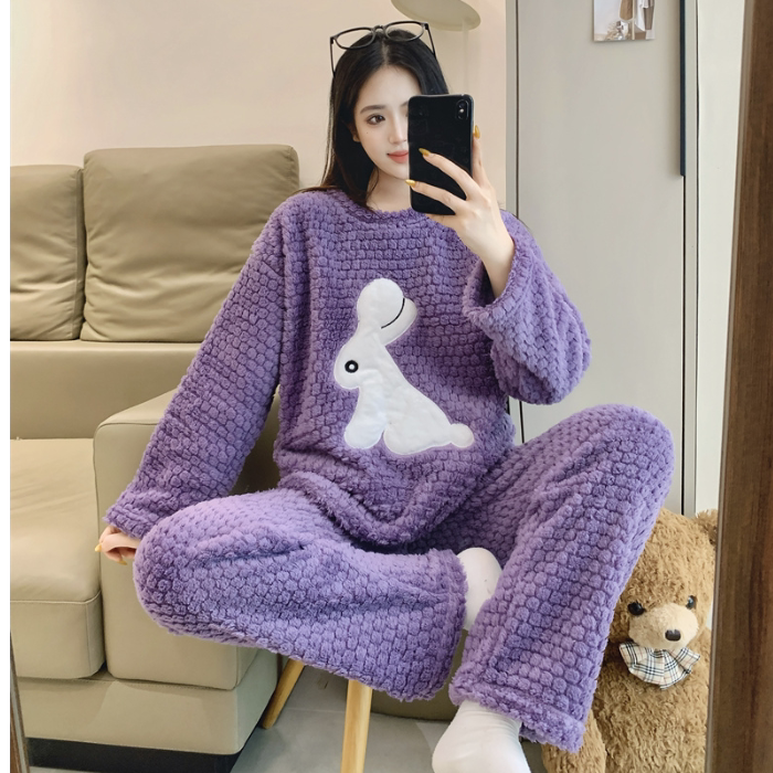 睡衣女新款秋冬款玫瑰绒加厚圆领甜美卡通长袖长裤少女家居服套装