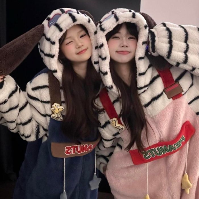 睡衣女秋冬珊瑚绒加厚连帽连体套
